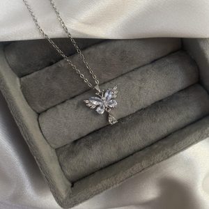 گردنبند پروانه جواهری